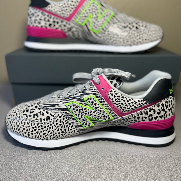 New Balance 574 Animal Cheetah Print  Green Pink WL574ANA Women’s 11 Mens 9.5 - Picture 3 of 10